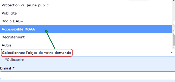 Capture d’écran du formulaire de contact de l’Arcom avec le choix « accessibilité RGAA » pour l’objet de la demande.