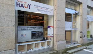 c'est une photo de la vitrine du Comité
