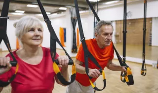 Un couple en plein séance de sport