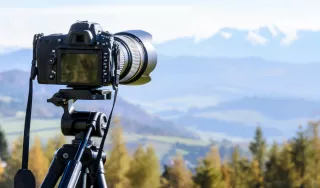 appareil photo visant un paysage