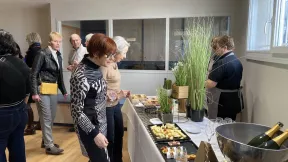 Le buffet restauration avec Marie et Lucette